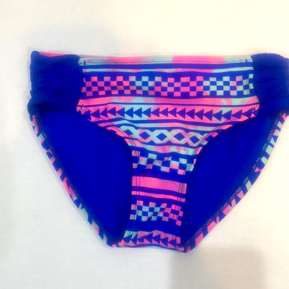 JUSTICE NWOT GIRLS Bottom Bikini Geometric Figure Stretch Ruched Sides SIZE 7